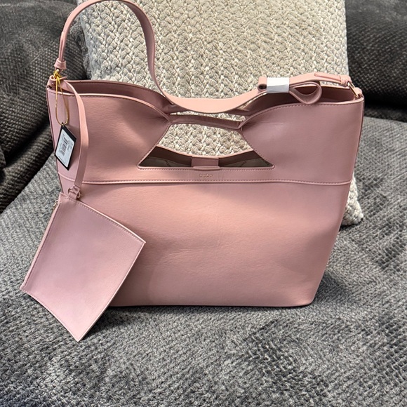 bebe Handbags - Elegant Bebe Pink Leather Tote Bag
